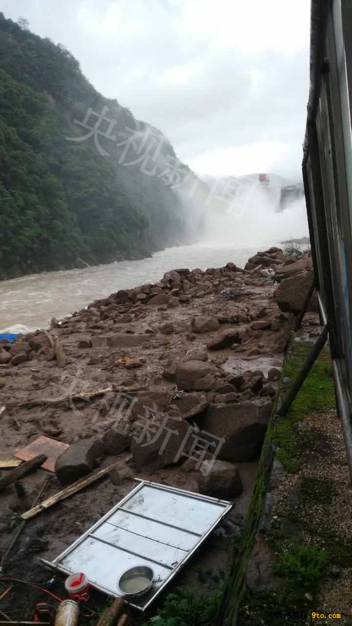 福建泰宁县一在建工地发生山体滑坡 初步估计35人失联