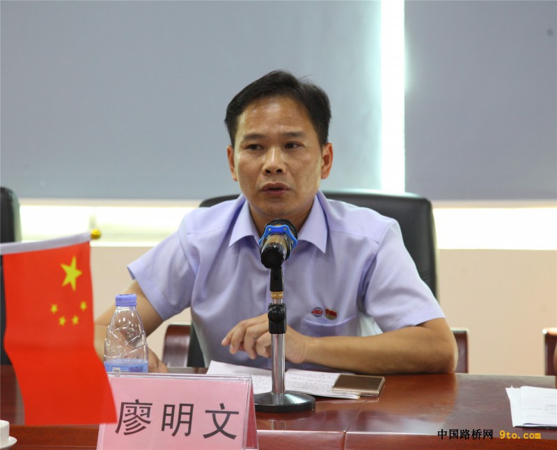图5与会人员谈感想并对廉政工作提建议