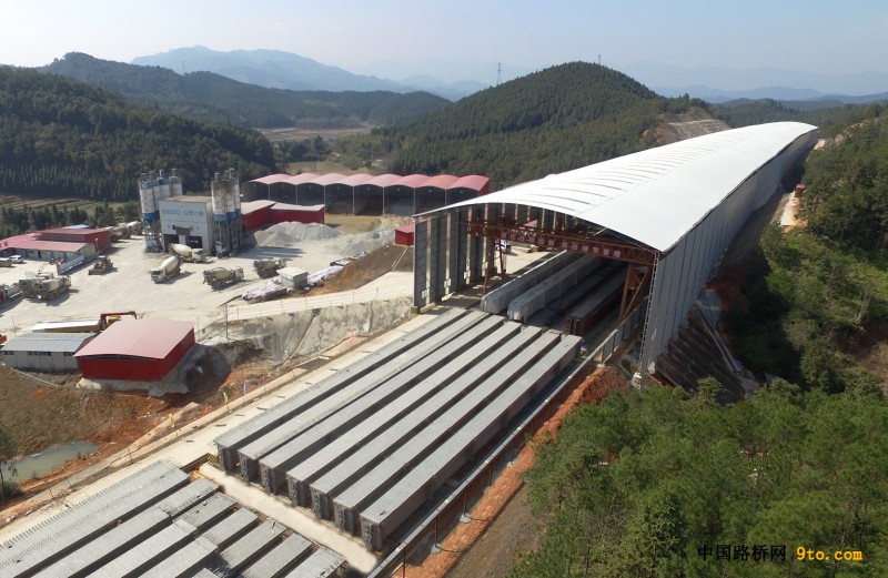 北新路桥福建顺邵高速项目第三项目部预制梁场全景 (3)