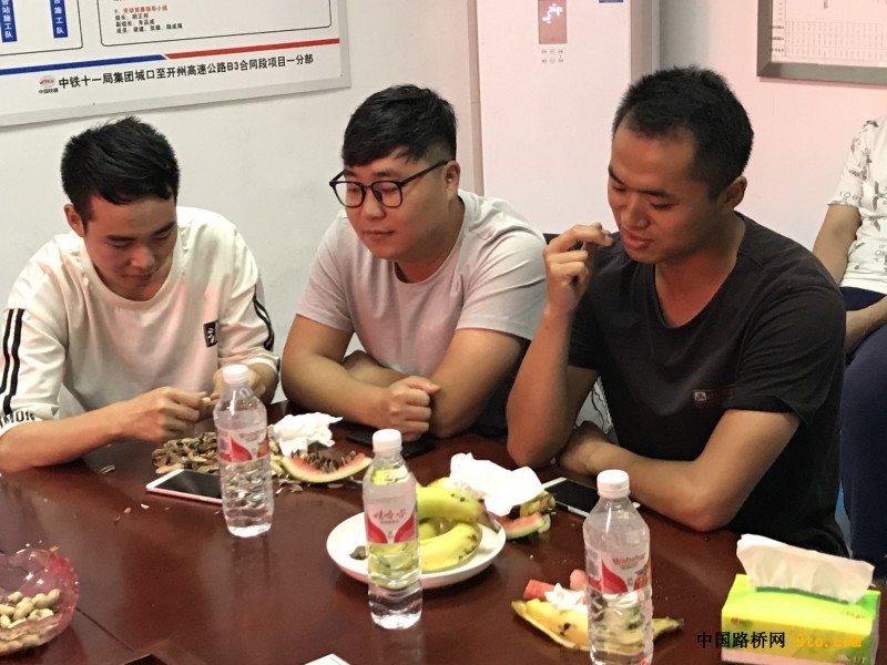 图3、新铁道兵谈工作生活感受