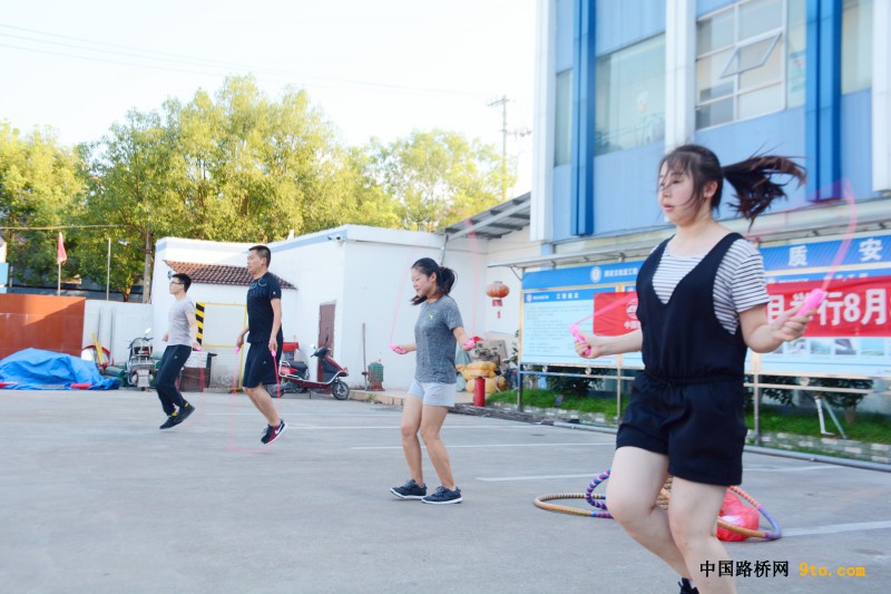 图1：&ldquo;速度跳绳&rdquo;比赛现场