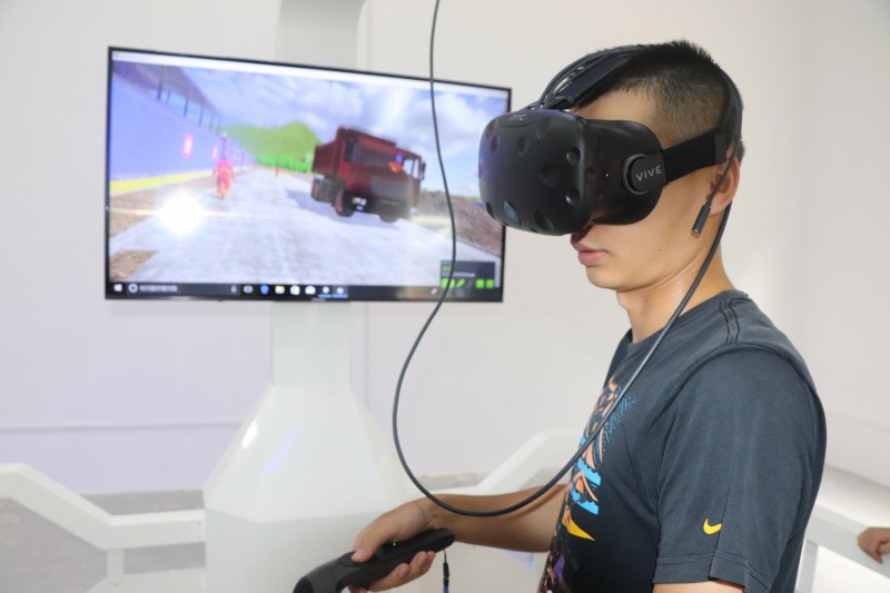 图4、五公司城开项目VR体验室（摄影：吴廷贵）