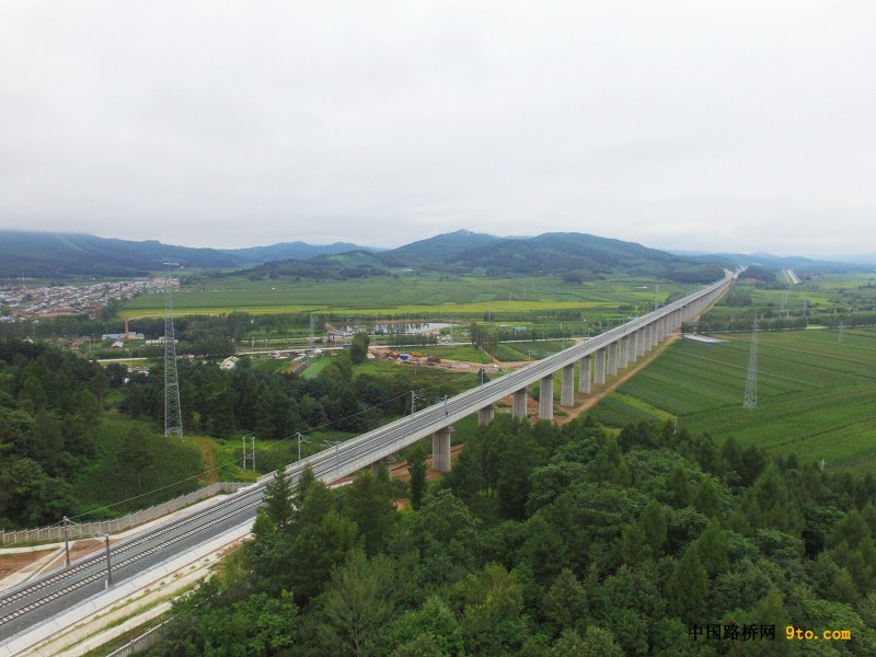 图4、乌珠河1号特大桥