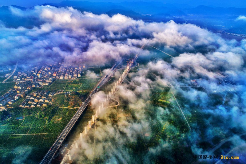 图4：灵江特大桥全景