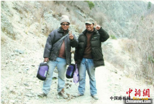 西藏高原筑路人：让高速公路拉近雪域儿女的距离