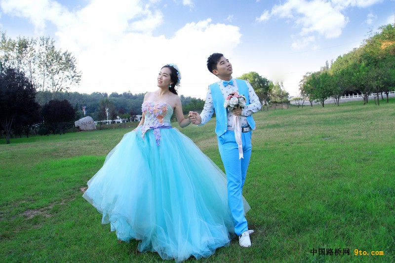 段玉凤和郭凯敏的结婚照