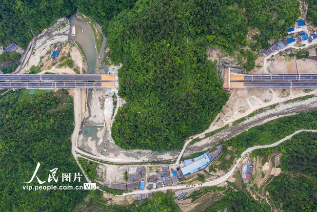 下载 (4)