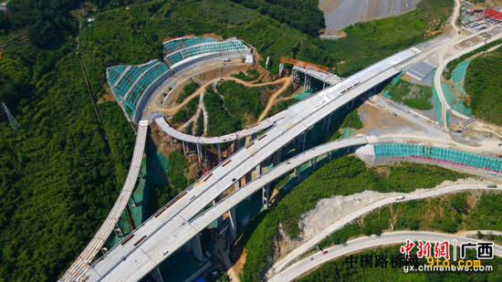 隆林东立交航拍图片02