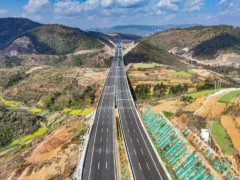 弥勒至玉溪高速公路将全线通车